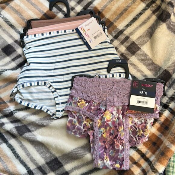 Women’s Xs Boyshort Underwear Bundle - Picture 1 of 4